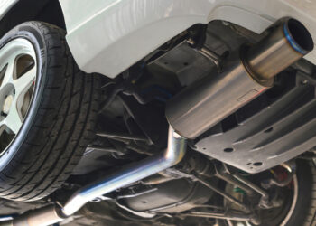 27 Things Canadian Drivers Should Do Before Pothole Season Destroys Their Suspension