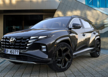 21 Vehicles Insurance Companies Are Quietly Flagging as “High Risk” in Canada (2026 Update)