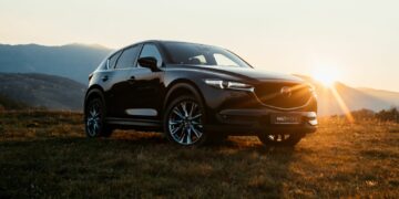 19 Cars With Windshields That Crack Constantly on Canadian Highways