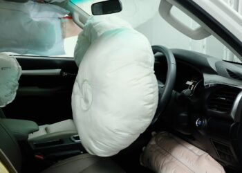 18 Red Flags a Used Vehicle May Be a Money Pit