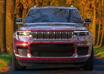 17 SUVs With Third Rows That Are Basically Useless (Canada Edition)