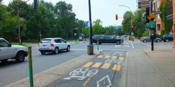 21 Driving Habits That Could Get Canadians Fined Without Realizing It