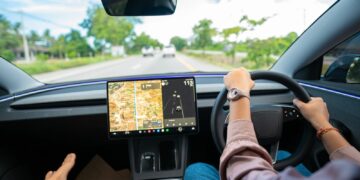 Why Some Drivers Are Regretting Massive Touchscreens in New Cars