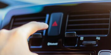 20 Things Police Notice First When They Pull Over a Driver