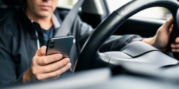 21 Driving Habits That Could Get Canadians Fined Without Realizing It