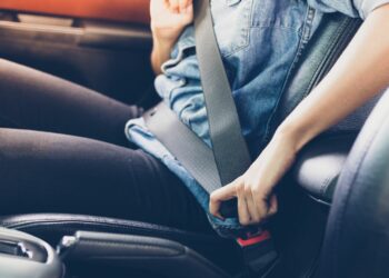 20 Things Police Notice First When They Pull Over a Driver