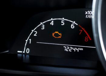 17 Dashboard Warning Lights Canadians Should Never Ignore