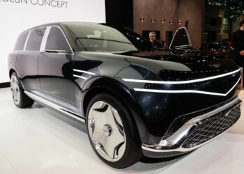 Genesis Goes After Escalade IQ With 657-HP Electric SUV and a 22-Minute Fast-Charge Claim