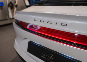 Lucid Unveils 1,070-HP Gravity GT-S, Pushing the Three-Row EV War Past 1,000 HP