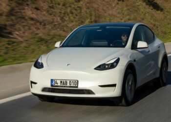 Some 2026 Model Ys Face a $1,750 Hardware Gap for Tesla’s New Power Feature — Canada Is Excluded From the Adapter