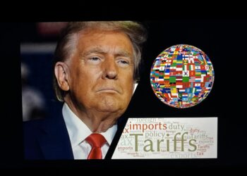 Trump Pushes New Canada Auto Duties to Aug. 22 as Three-Day Tariff Pause Takes Effect