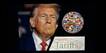 Trump Pushes New Canada Auto Duties to Aug. 22 as Three-Day Tariff Pause Takes Effect