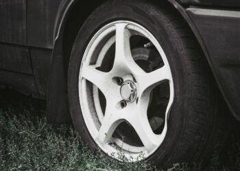 20 Car Problems That Can Start After One Bad Pothole Hit