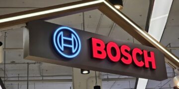 Bosch Workers Demand ‘Made in EU’ Rules as Supplier Plans 13,000 Auto Job Cuts