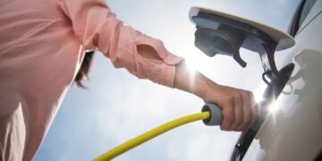 U.S. Senate Delays Permanent Chinese-Car Ban While Canada Allows 49,000 EVs at 6.1% Tariff