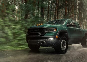 18 Reasons Some SUVs Feel Worse in Snow Than Sedans