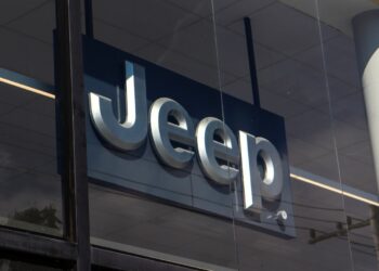 Jeep Recalls 201,976 U.S. Vehicles Over Tire-Warning Software as Canadian Owners Await Word