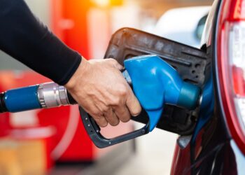Canada’s Gas-Price Divide Widens: Vancouver Hits $2.04/L as Toronto Sits Near $1.83