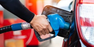 Canada’s Gas-Price Divide Widens: Vancouver Hits $2.04/L as Toronto Sits Near $1.83