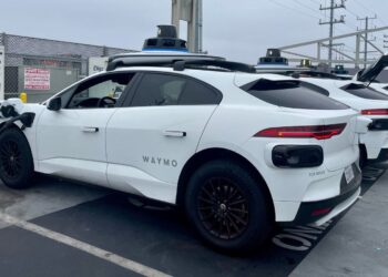 Waymo Picks Singapore for Its First Southeast Asian Robotaxi Market With All-Electric Jaguar Fleet