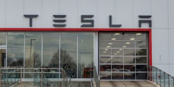 Musk Praises Xi and Calls Tesla’s Shanghai Factory a ‘Gem’ as Canada’s China-EV Market Opens