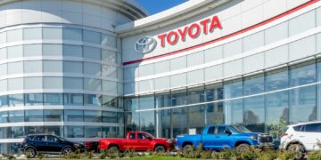 Canadian Dealer Giant Go Auto Buys Toyota’s First North American Dealership in U.S. Expansion