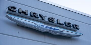 Chrysler’s U.S. Anniversary Minivan Is Built in Ontario as New Review Highlights $55,000 Price Tag