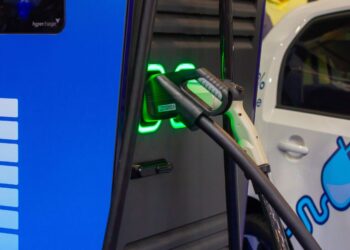 Vancouver EV-Charging Firm Hypercharge Closes U.S. Takeover With 18 Million Shares